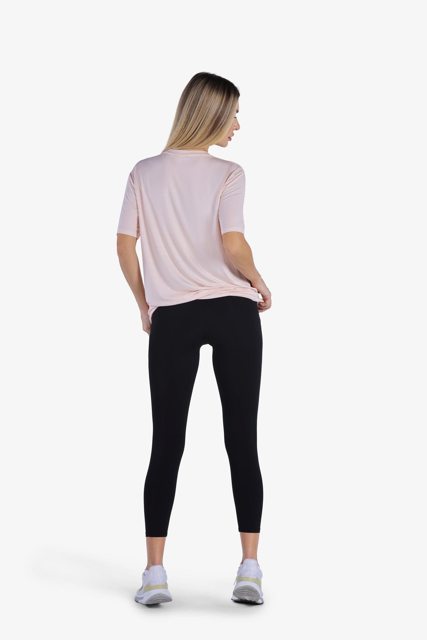 YesEco Women’s Pink Round Neck T-Shirt – Ultra-Soft & Stylish