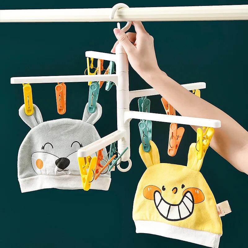 Clothes Hanger with Peg Clips