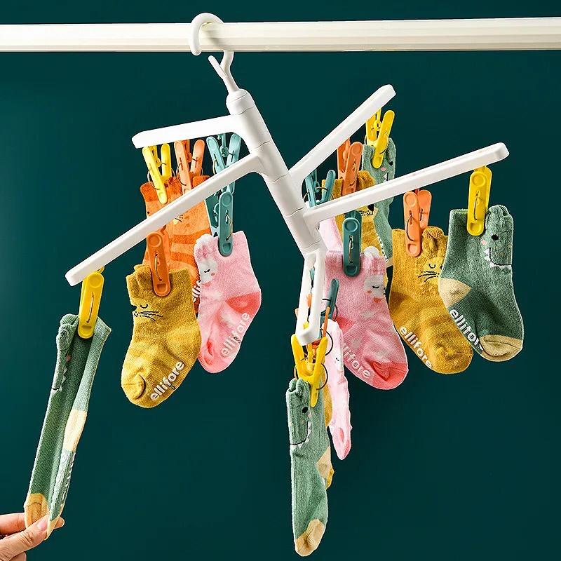 Clothes Hanger with Peg Clips